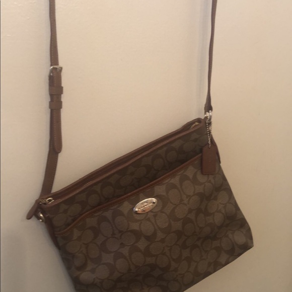 Coach cross body bag - Picture 3 of 3
